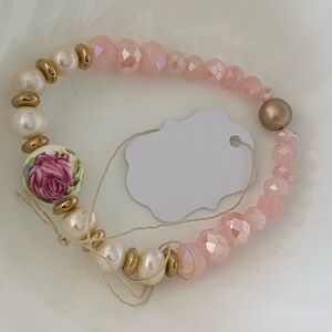 ♥️Elegant Pink crystal and Gold Fresh Water Pearl Beaded Bracelet